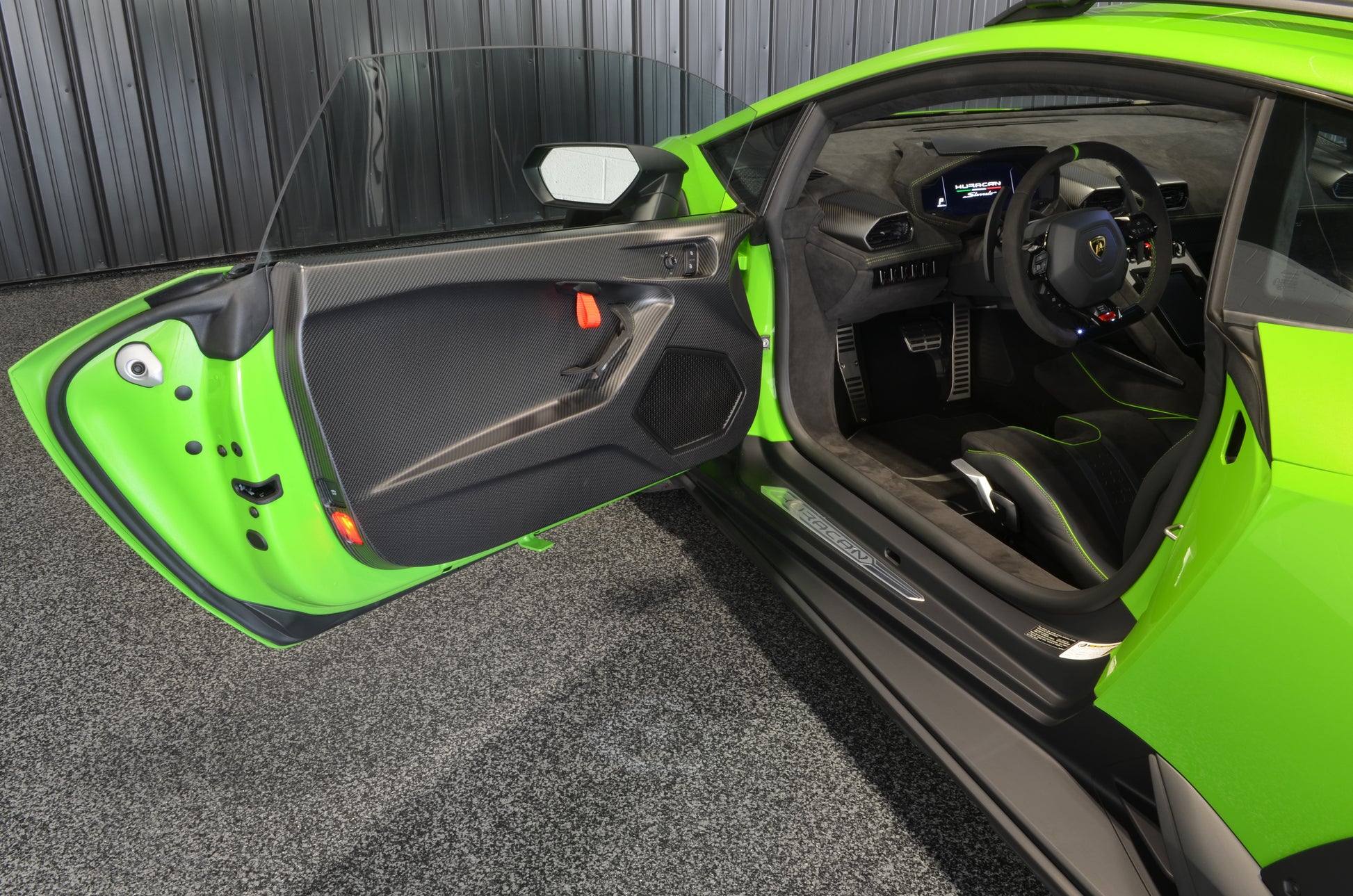 2023 Lamborghini Huracan Sterrato Verde Mantis Green