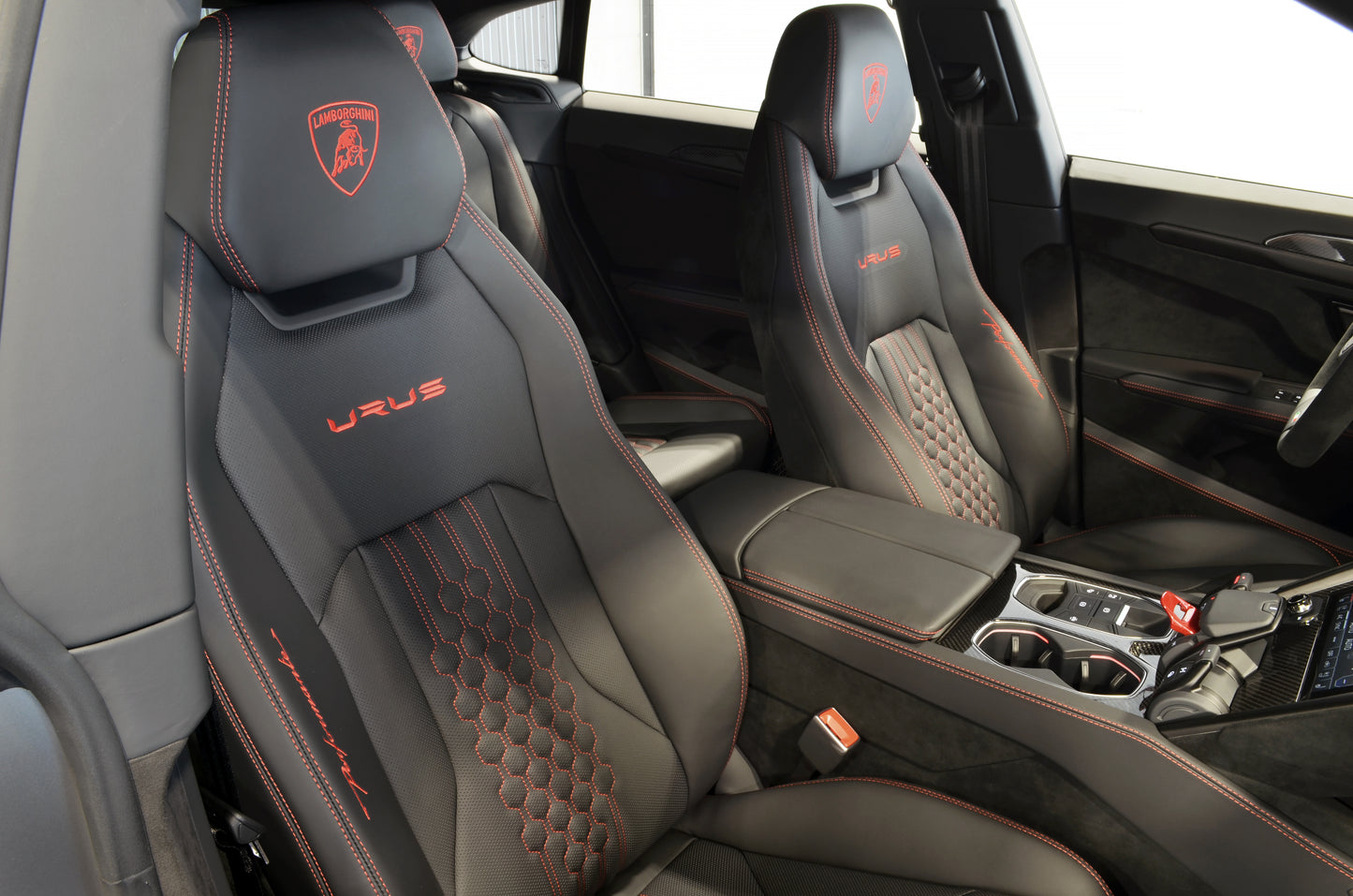 2024 Lamborghini Urus Performante