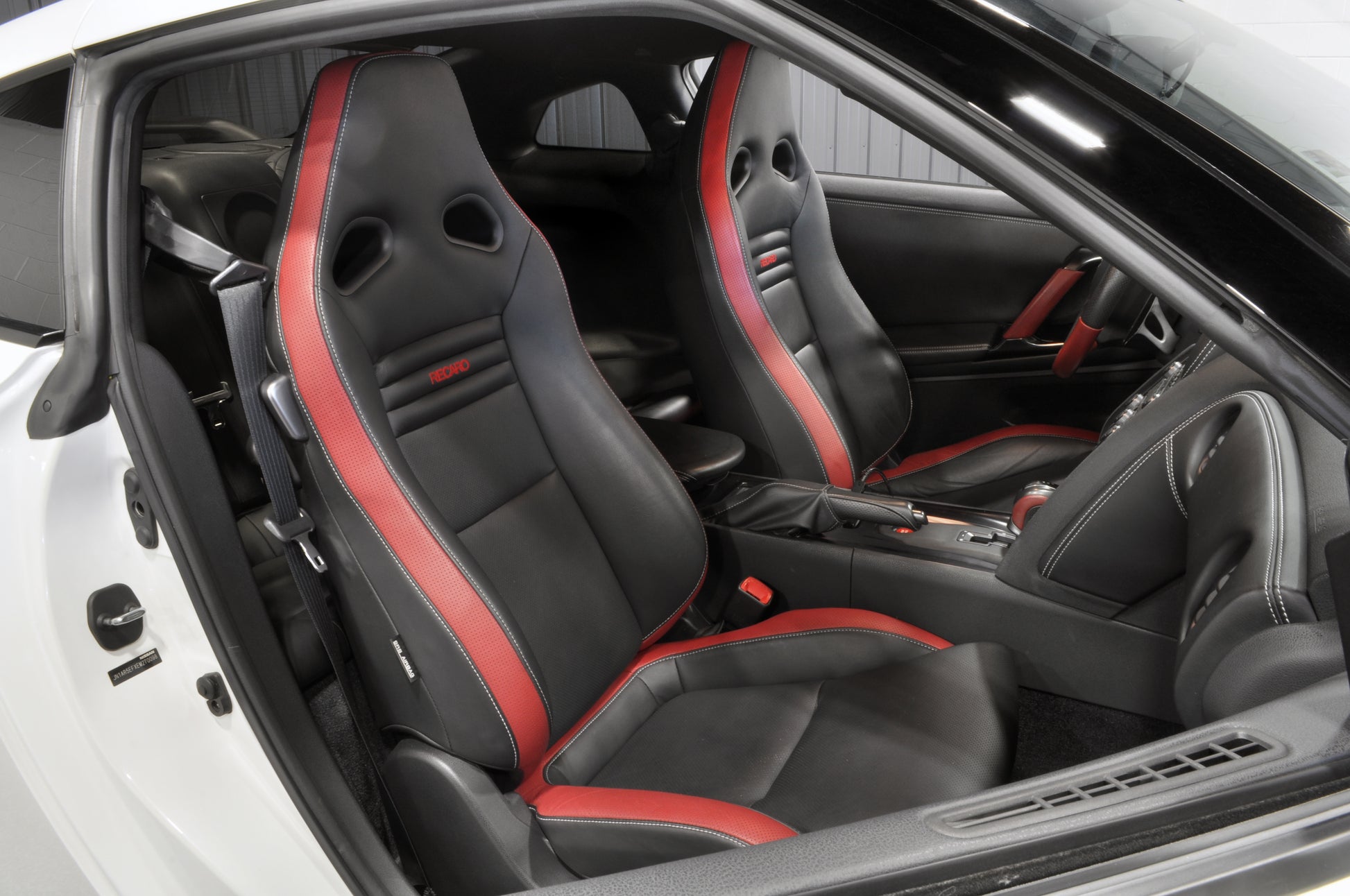 2014 Nissan R35 GTR Pearl White