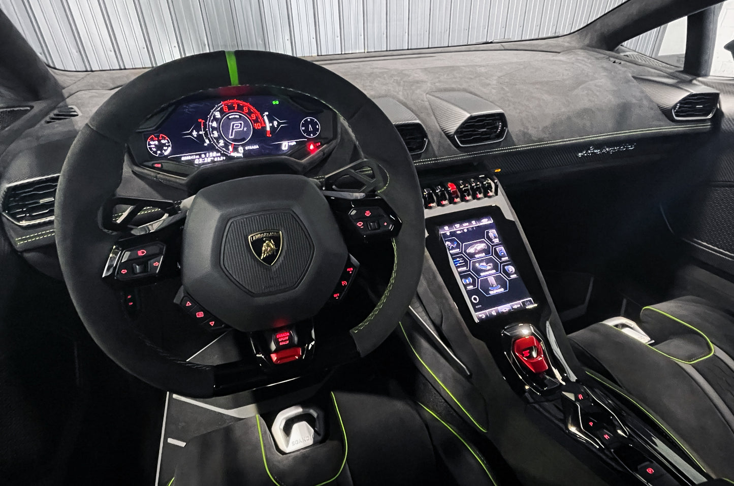 2023 Lamborghini Huracan Sterrato Verde Mantis Green