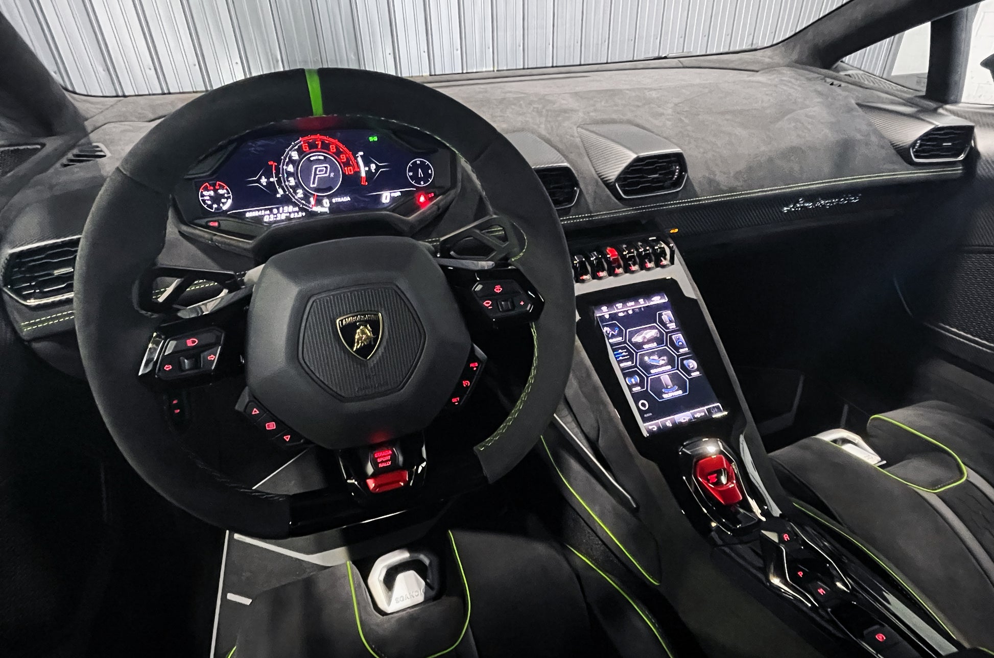 2023 Lamborghini Huracan Sterrato Verde Mantis Green