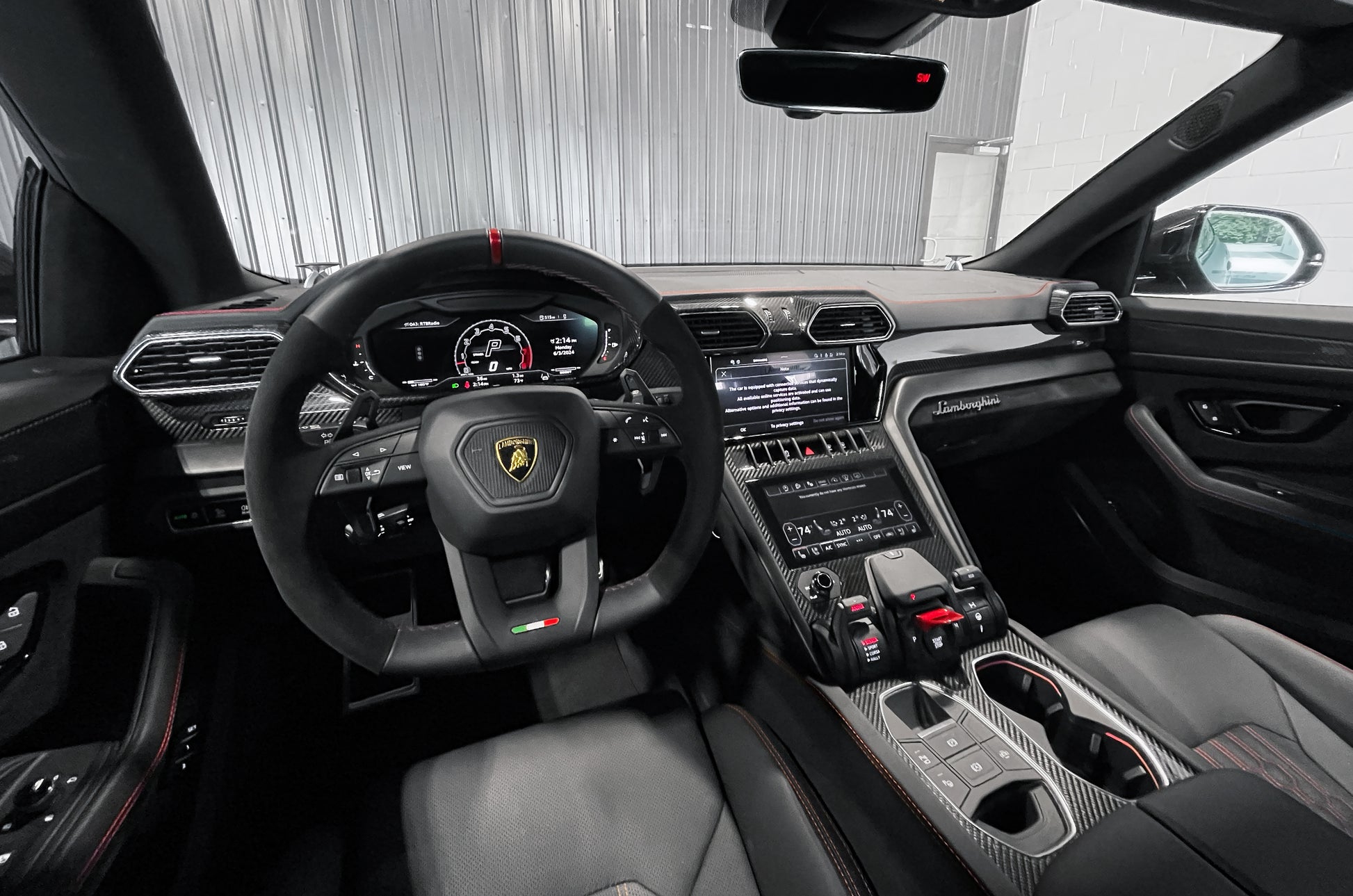 2024 Lamborghini Urus Performante