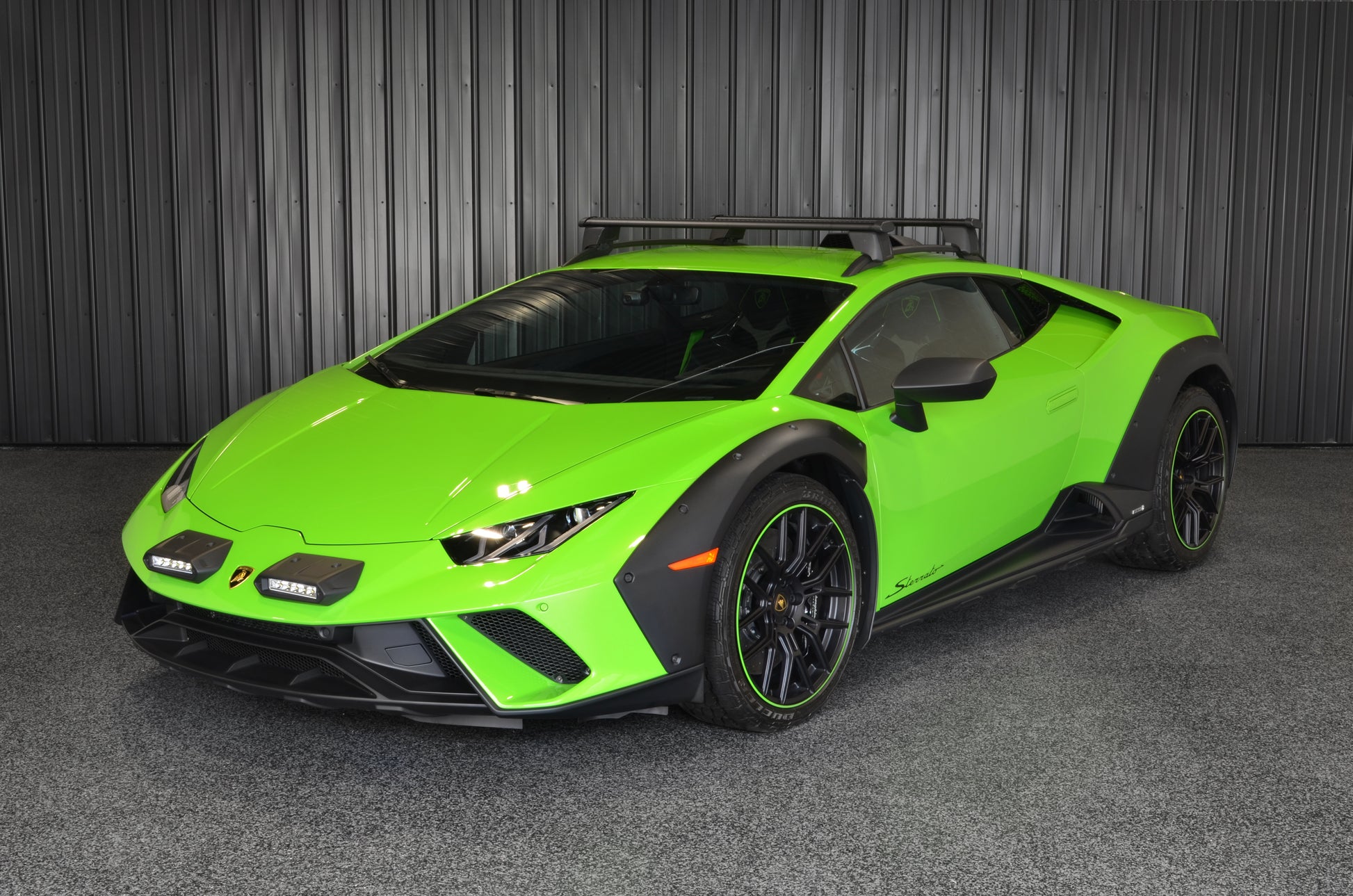 2023 Lamborghini Huracan Sterrato Verde Mantis Green
