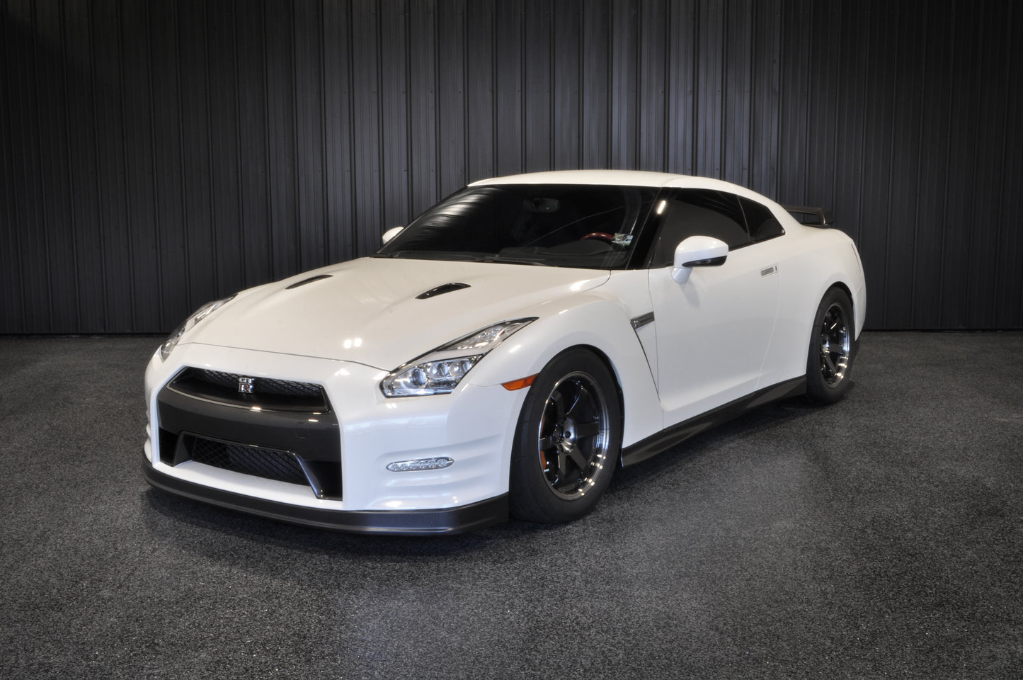 2014 Nissan R35 GTR Pearl White