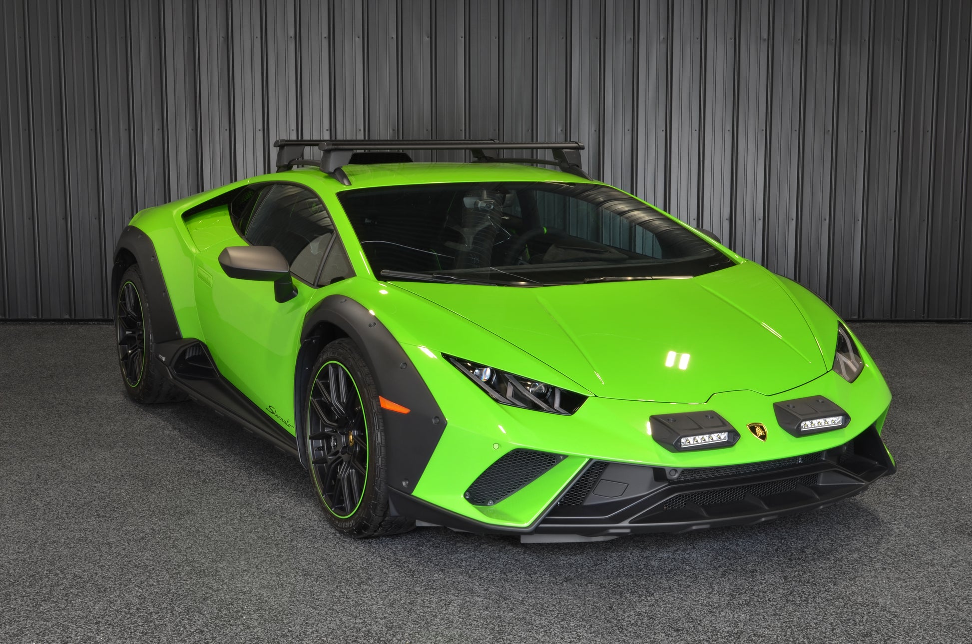 2023 Lamborghini Huracan Sterrato Verde Mantis Green