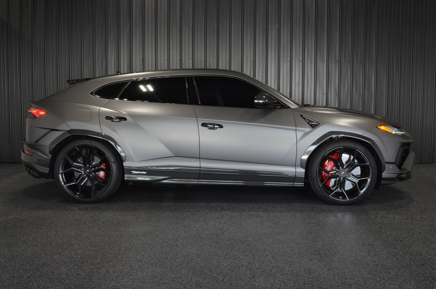 2024 Lamborghini Urus Performante