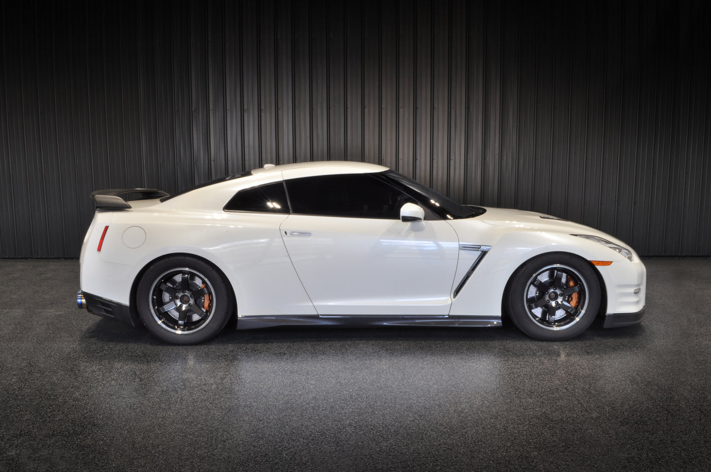 2014 Nissan R35 GTR Pearl White