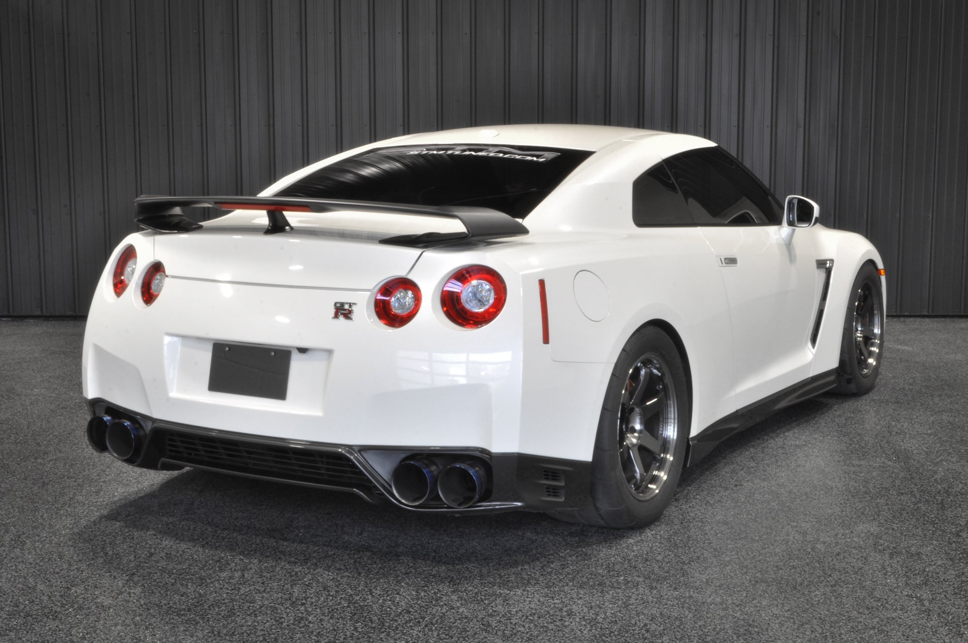 2014 Nissan R35 GTR Pearl White
