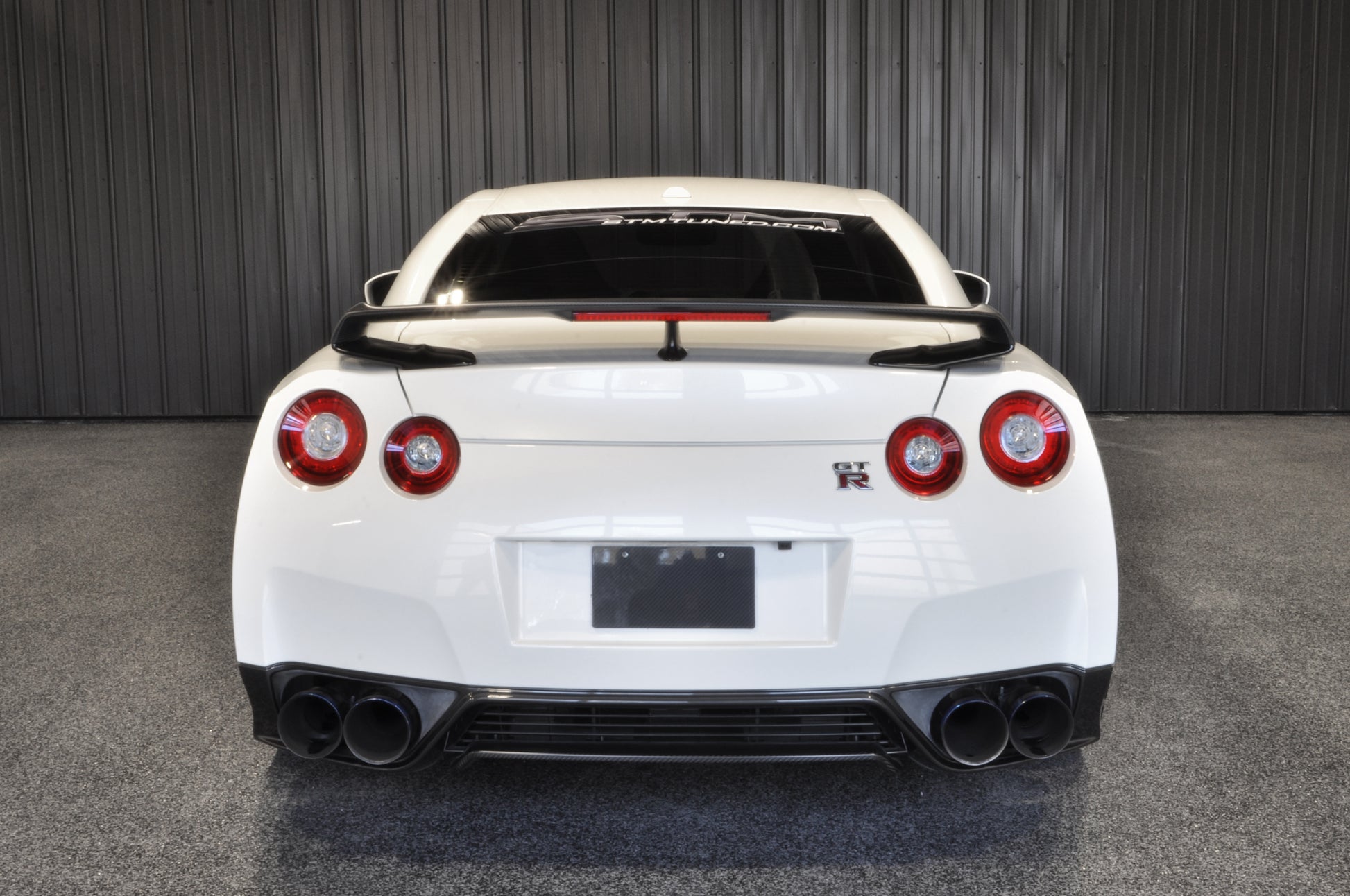 2014 Nissan R35 GTR Pearl White