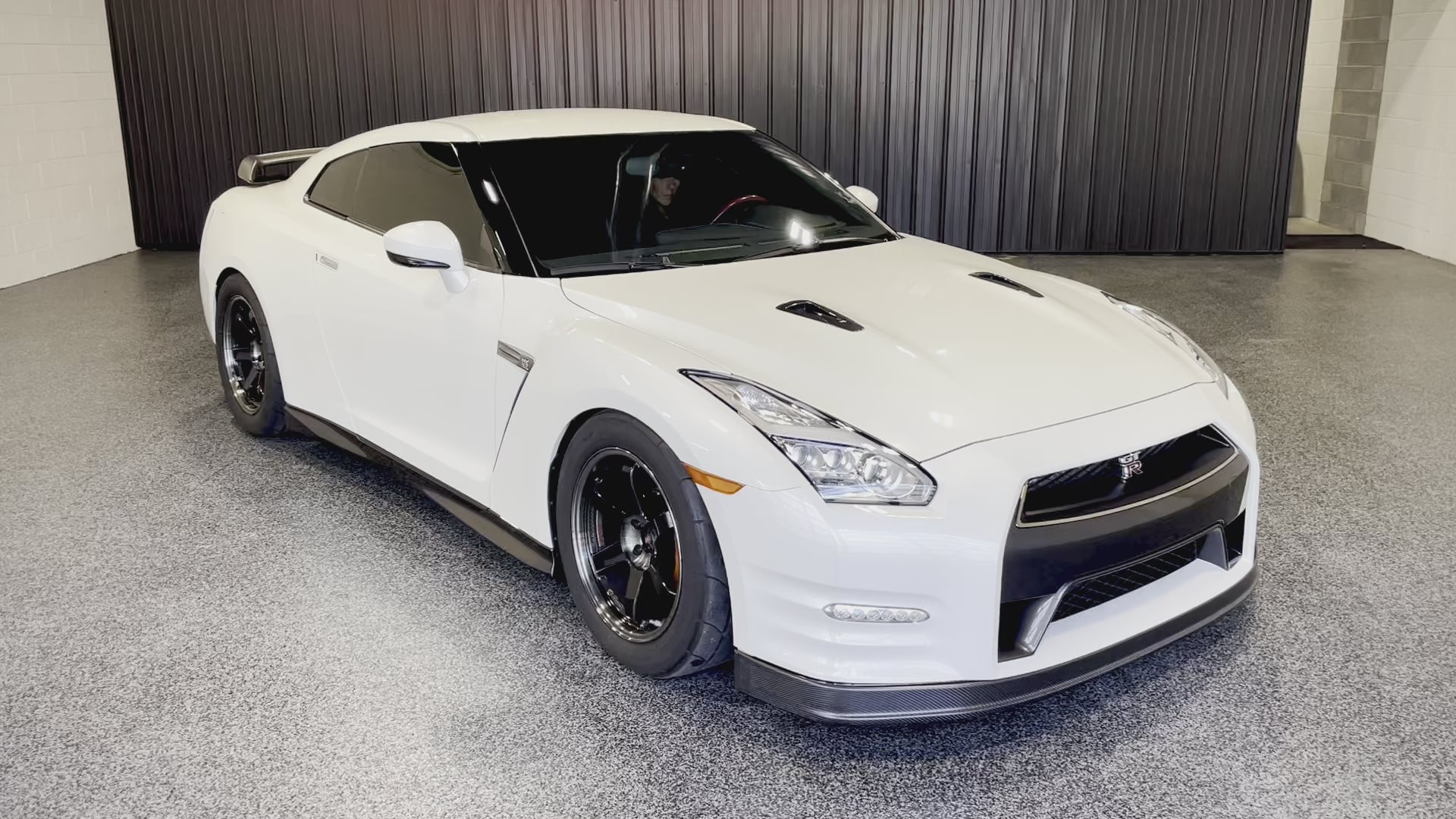 2014 Nissan R35 GTR Pearl White