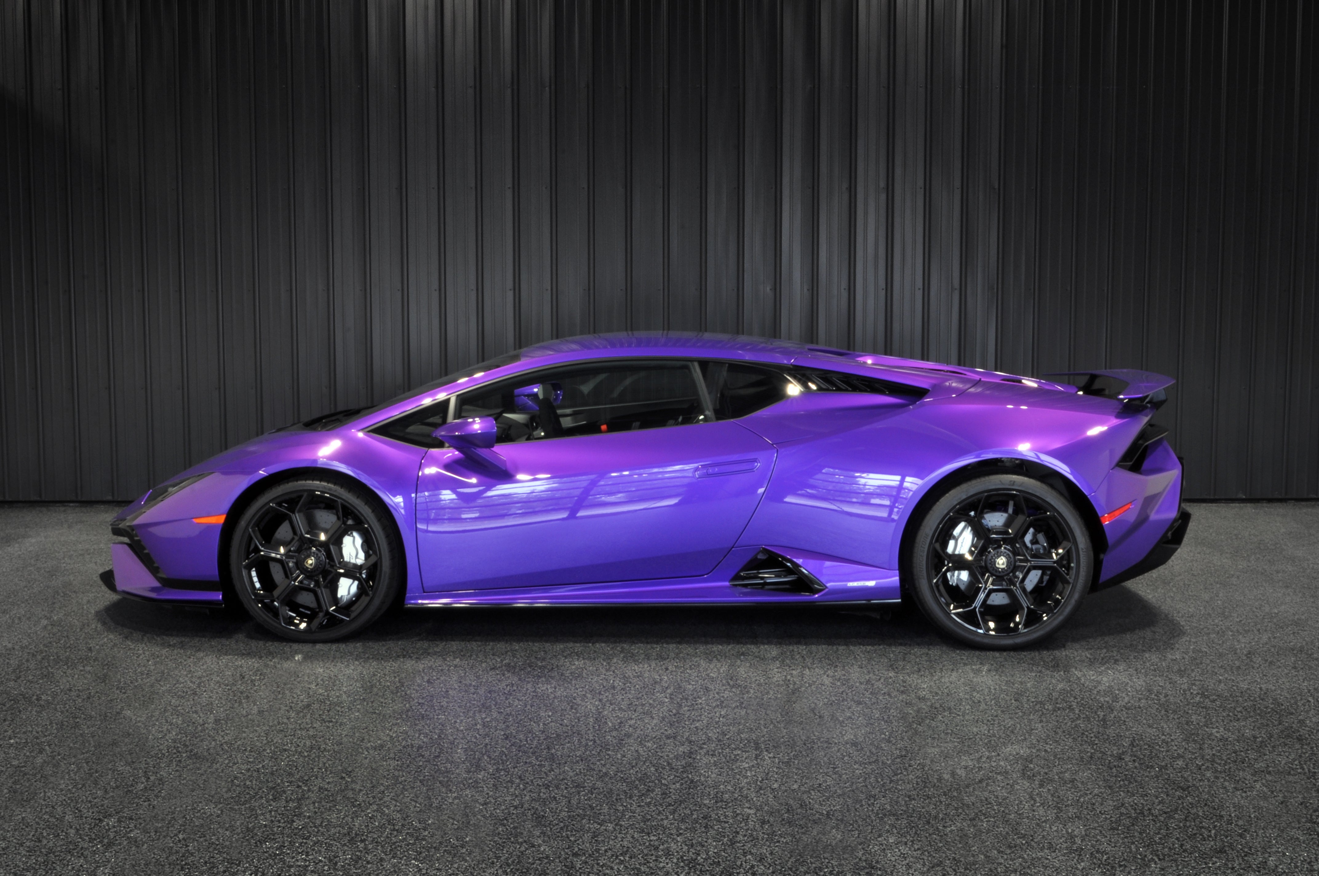 2023 Lamborghini Huracan Tecnica Viola Pasifae – EK2 Exotics