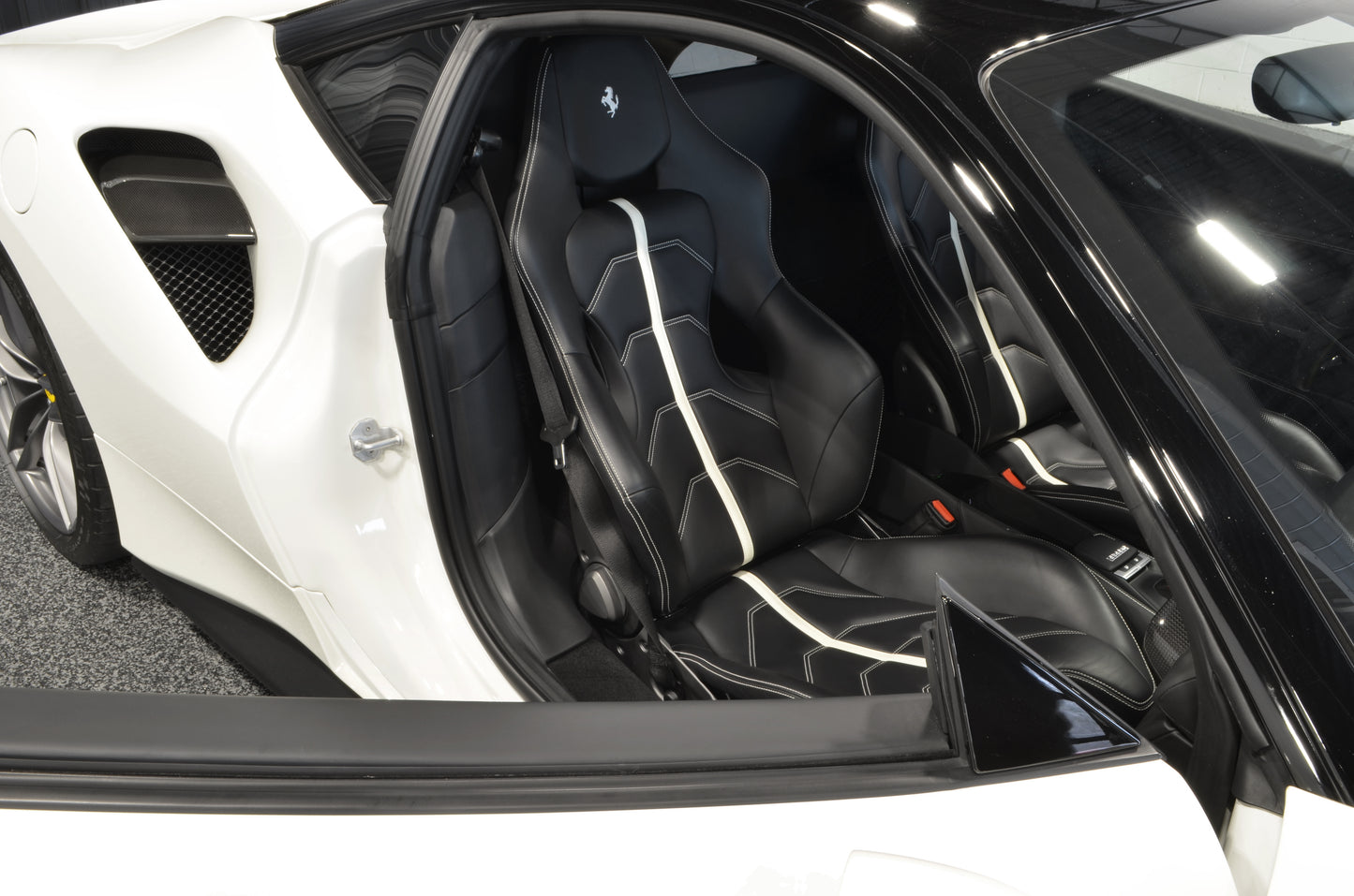 2016 Ferrari 488 GTB White passenger seat