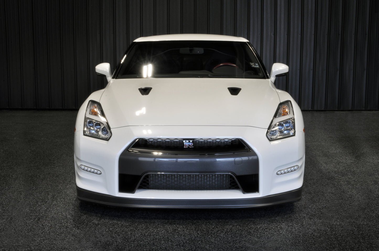 2014 Nissan R35 GTR Pearl White